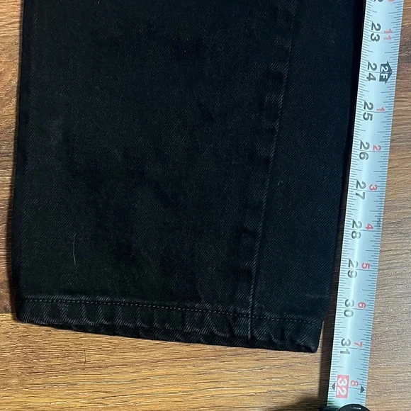 Rustler Men's Classic Black Straight Jeans ๐ - Picture 4 of 10